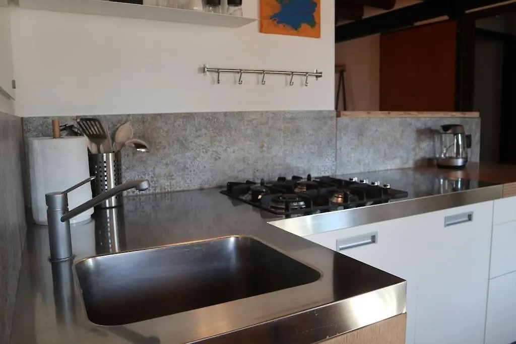 Al Capitello Apt, 5 Minutes From Treviso Airport Apartment